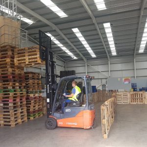 Forklift training with pallets