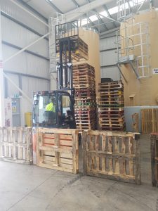 Forklift training with pallets